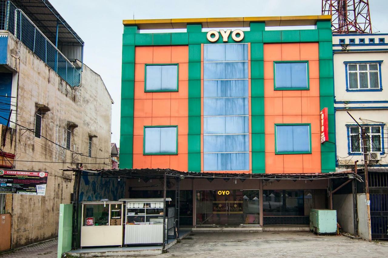 Oyo 529 Hotel Paninda Medan Exterior photo